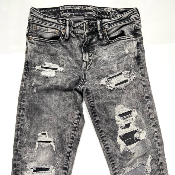 AMERICAN EAGLE Next Level Flex Faded Black Patched Skinny Jean - Picture 2 of 15